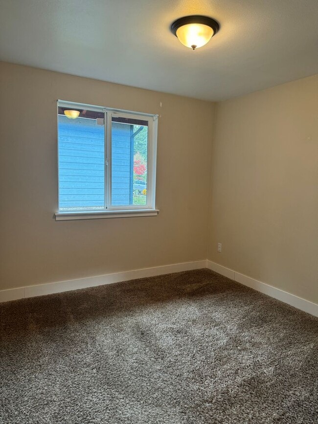 Building Photo - 3 Bed/2 Bath Home in Lacey!!! Available 12...