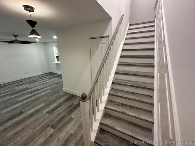 Building Photo - 10300 Hidden Springs Ct