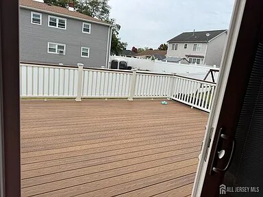 Building Photo - 18 Eulner St