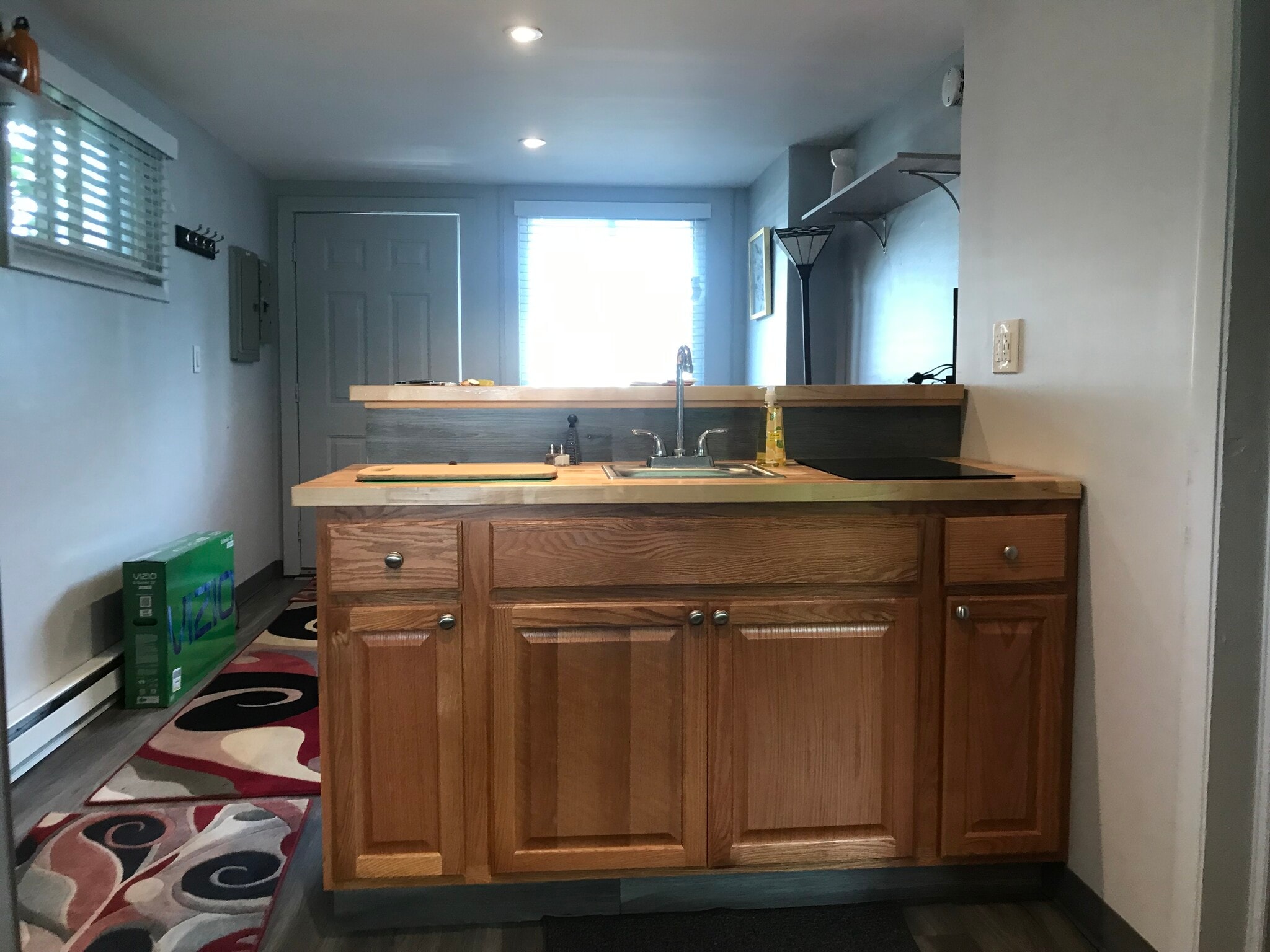 Building Photo - 34 N Elmhurst Ave