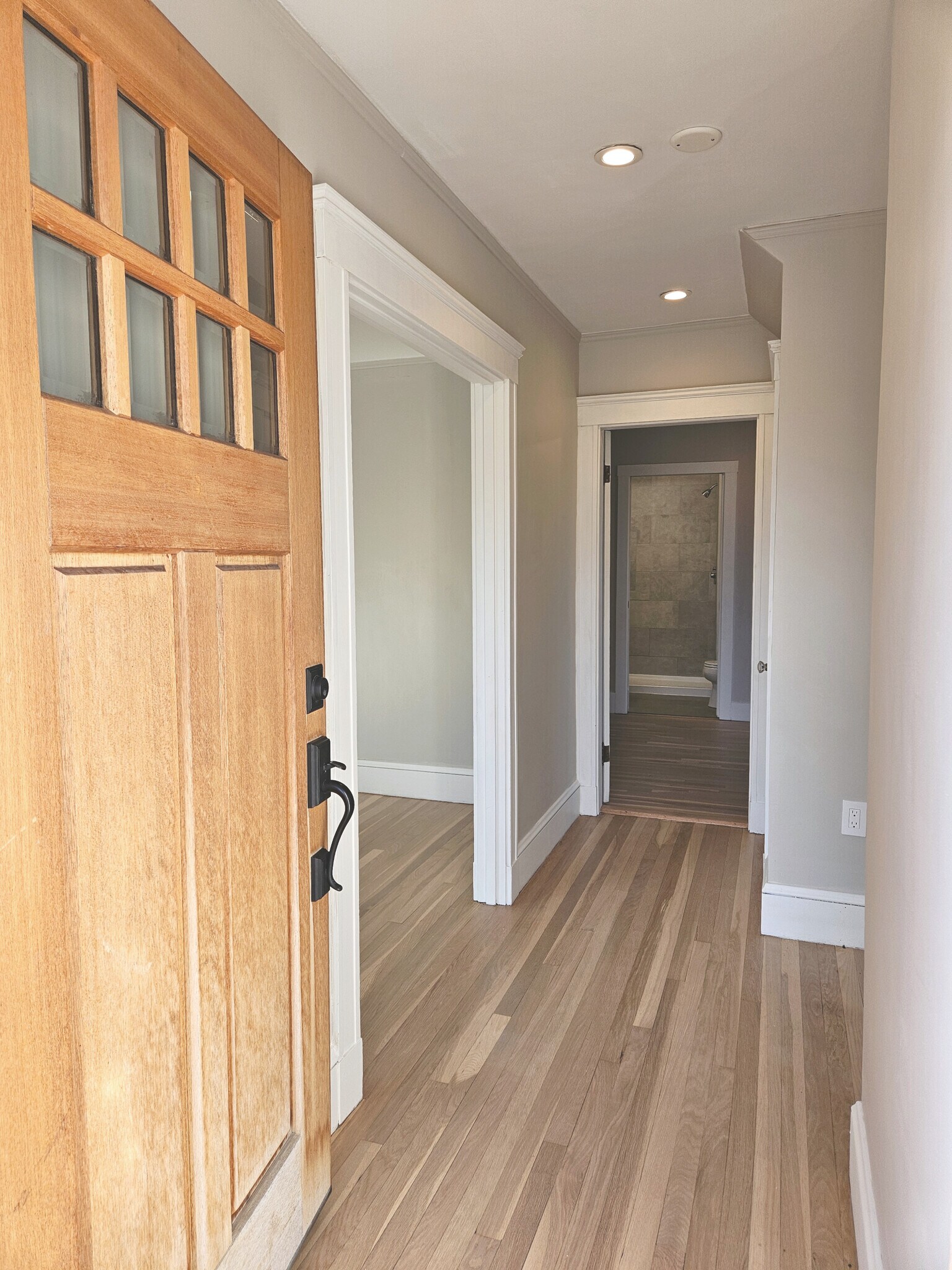 Building Photo - 70 Tufts St