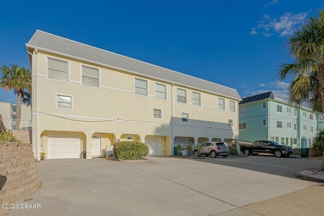 Building Photo - 3733 Cardinal Blvd