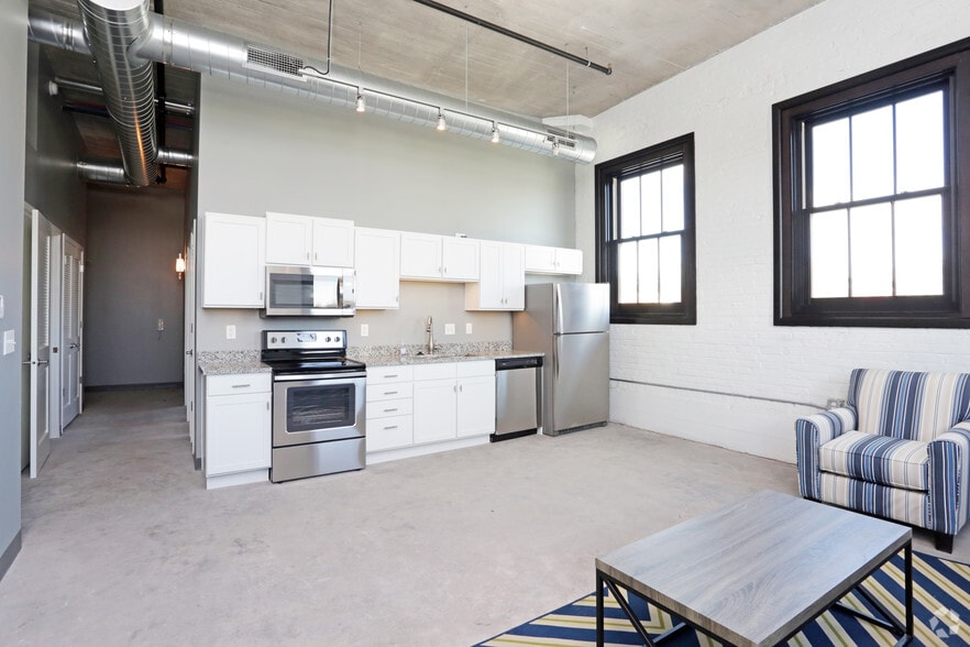 2BR, 2BA - 1,175 SF - Living Room - Pershing Hill Lofts