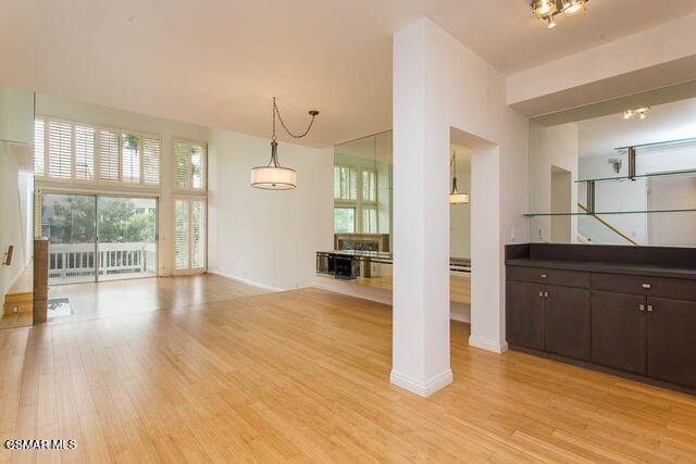 Building Photo - 4338 Redwood Ave