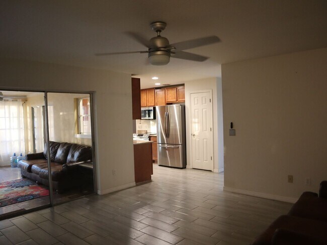 Building Photo - Great Location 3 bedroom 2 Bath 2 Car Garage Call/Text Carole Arcaro 386-216-4900 Deltona Lakes R...