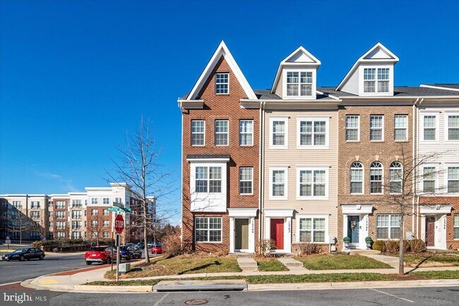 Building Photo - 12500 Rustic Rock Ln