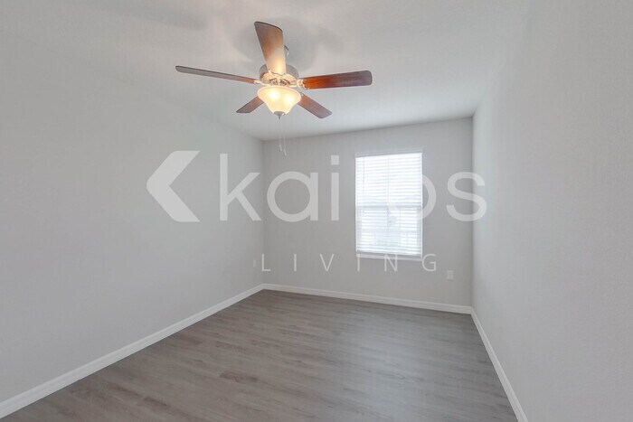 Building Photo - 8644 SW 44th Ct