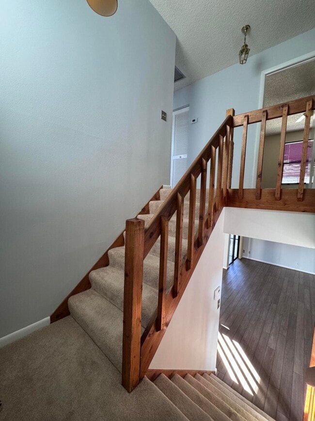 Building Photo - 122 Sherwood Cir