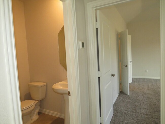 Building Photo - 3416 Chasemoor Dr