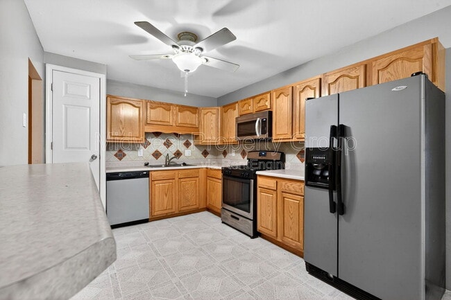 Building Photo - 1165 Lees Ln