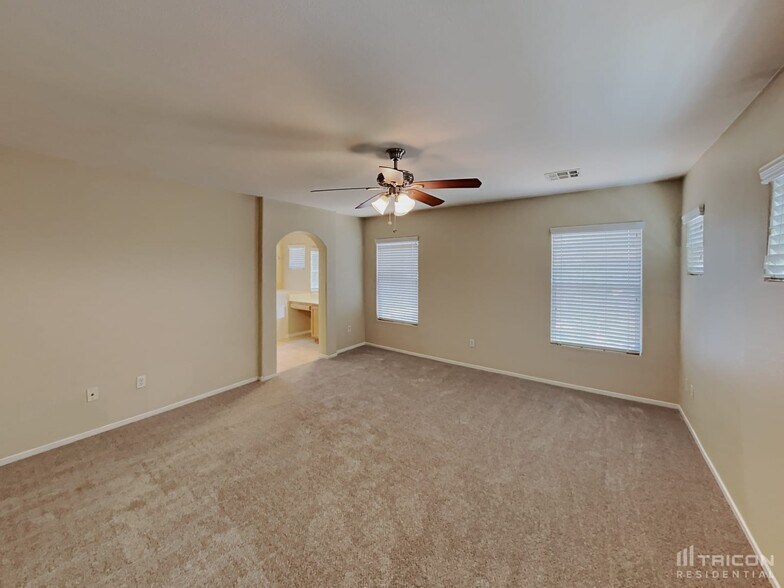 Building Photo - 9155 Wine Cellar Ave