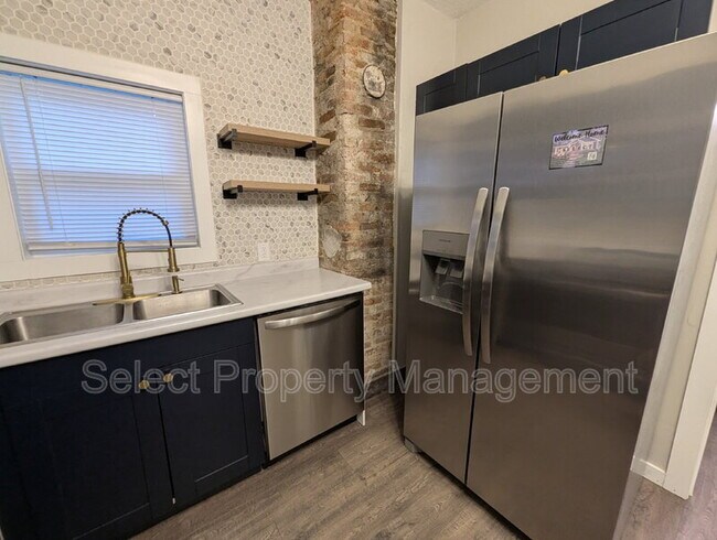 Building Photo - 601 Brackenridge St