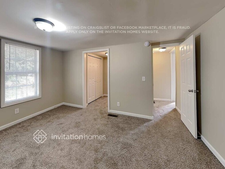 Building Photo - 142 Dahlgren St SE