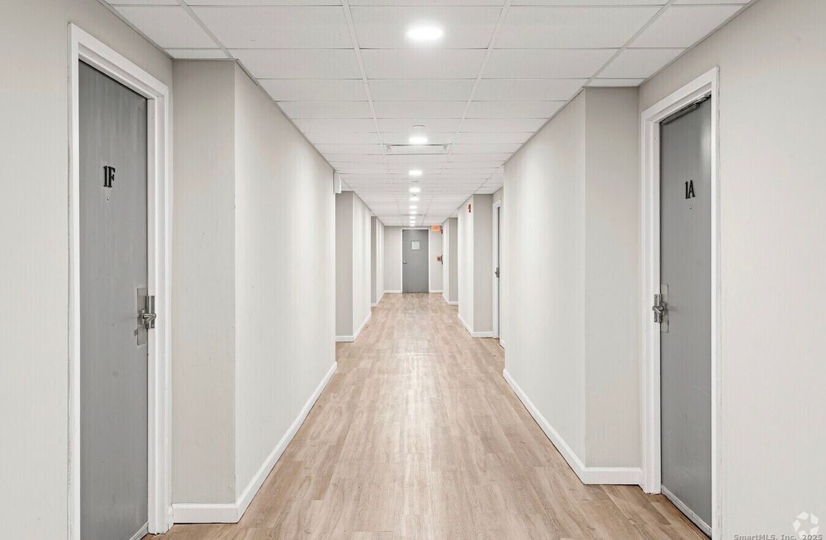 Building Photo - 225 Lordship Blvd