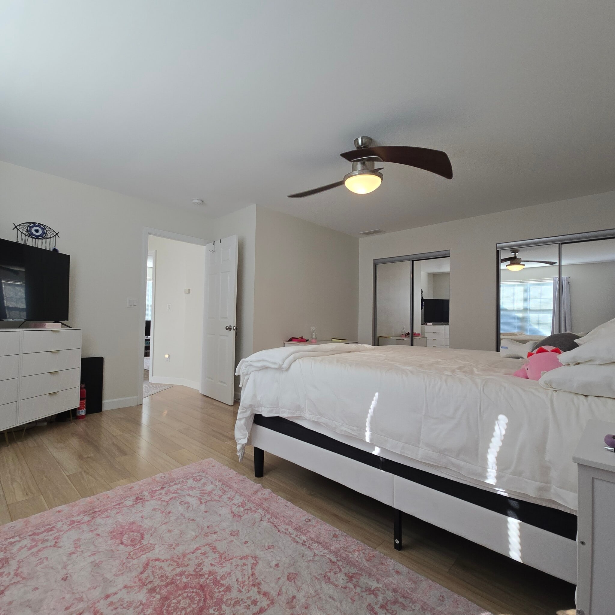 Building Photo - 1643 Dogwood Dr