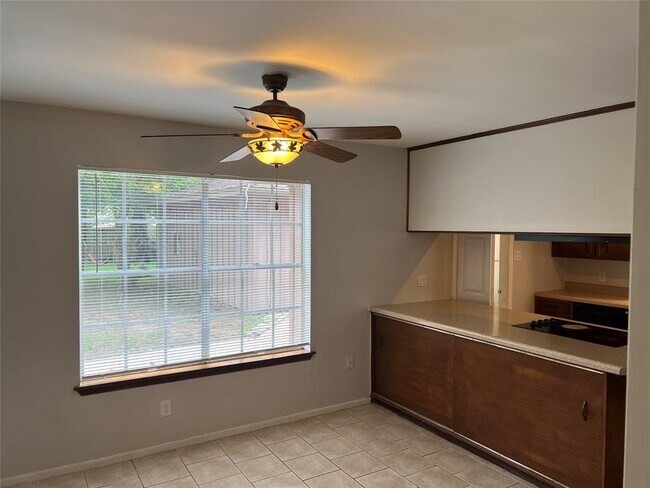 Building Photo - 214 Shenandoah Dr