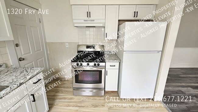 Building Photo - 1320 Fry Ave