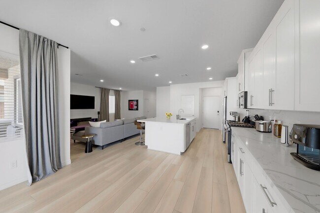 Building Photo - 2023-Built Liberty Floorplan-NEXT-GEN Suite w/3338 sq ft living space w/5 BR’s, 4 1/2 BA's, 3 car...