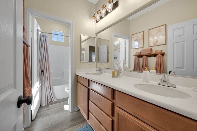 Building Photo - 84066 Olona Ct