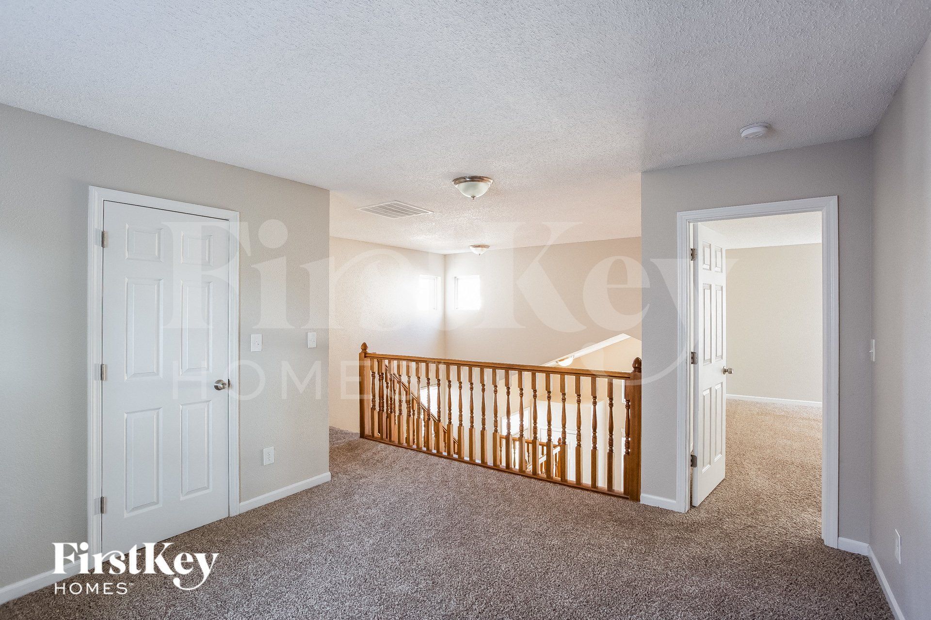 Building Photo - 5967 Liverpool Ln