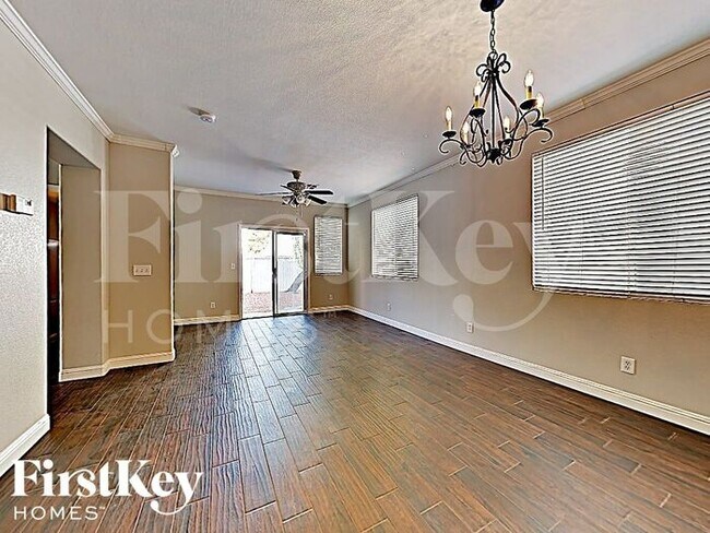 Building Photo - 4714 English Lavender Ave