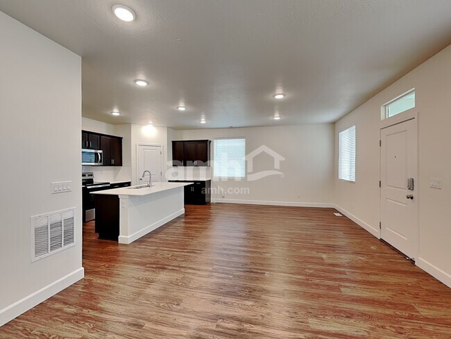 Building Photo - 7391 S Copper Rim Dr