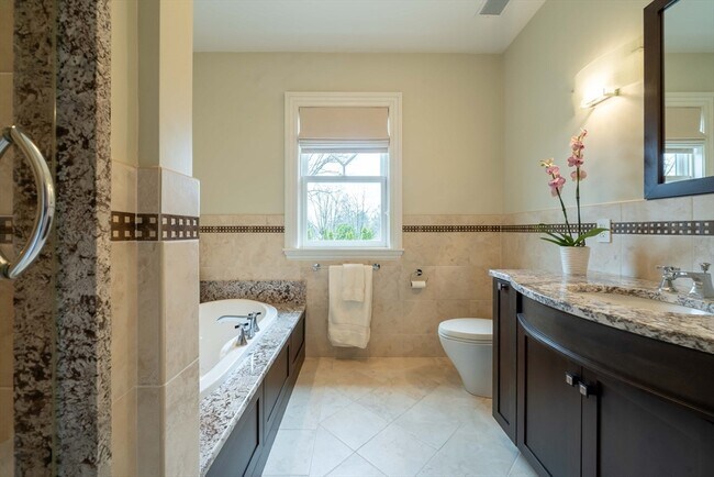 Building Photo - 16 Meriam St