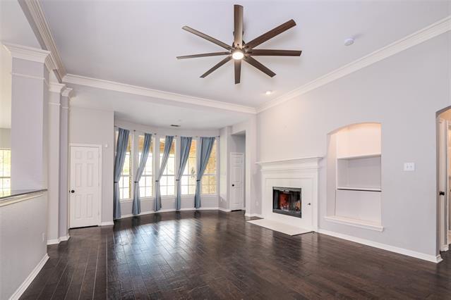 Building Photo - 8609 Forsythia Dr