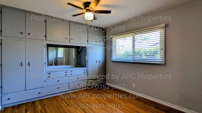 Building Photo - 11151 Chadsey Dr