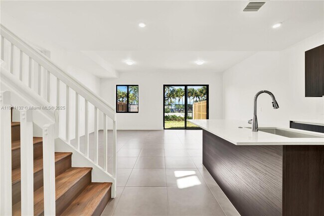 Building Photo - 34520 SW 191st Ct