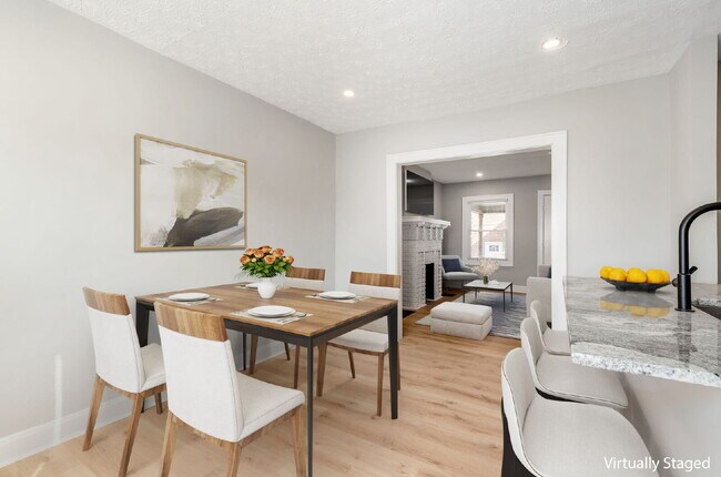 Building Photo - 2 Bedroom - Beautifully renovated, modern townhome close to downtown Columbus!