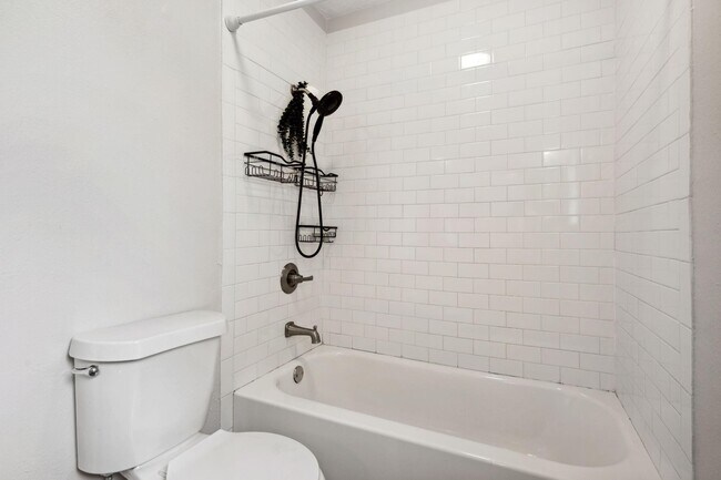 Building Photo - 4023 Broken Elm Dr
