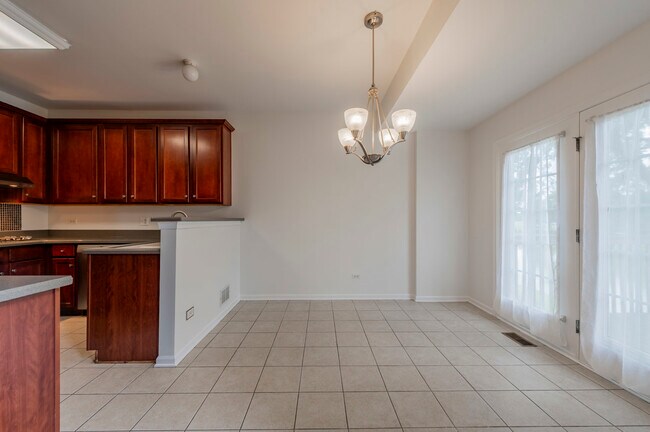 Building Photo - 1226 Bradley Cir
