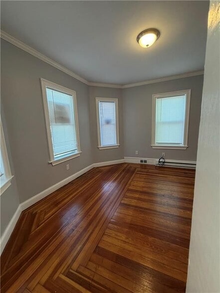 Building Photo - 43 Harvest St