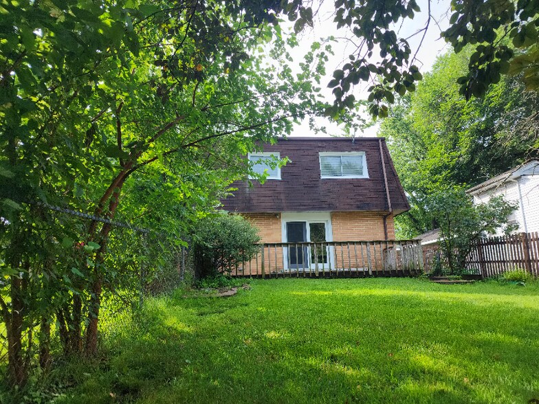 Primary Photo - 24218 W Main St