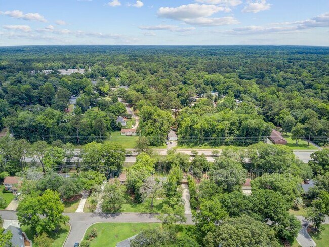 Building Photo - 109 Fort St