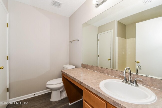 Building Photo - 11533 Brian Lakes Dr N