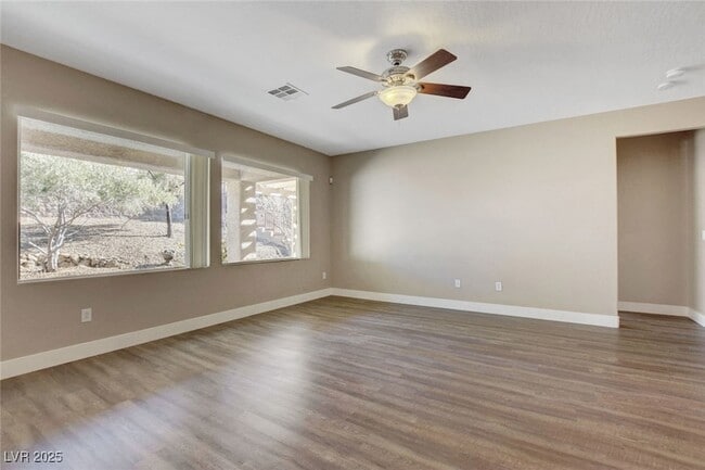Building Photo - 2320 Meteor Shower St