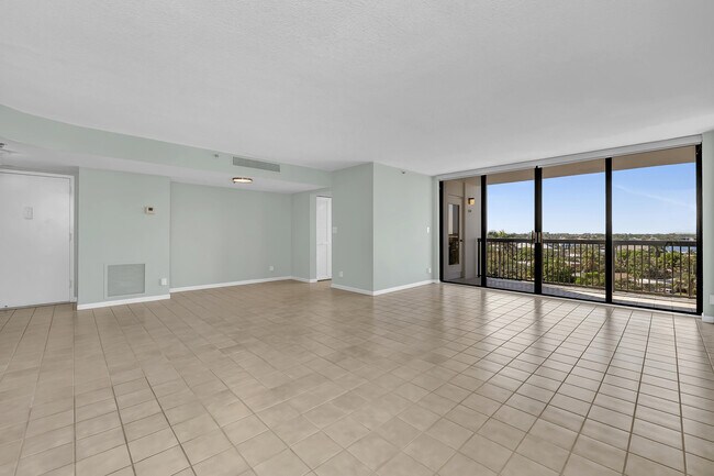 Building Photo - 1361 S Ocean Blvd