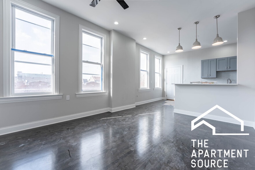Building Photo - 2029 W 23rd St