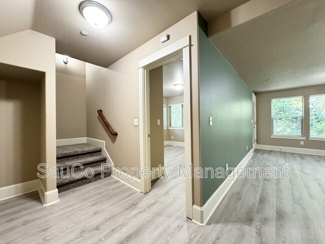 Building Photo - 11347 NW Kimble Ct