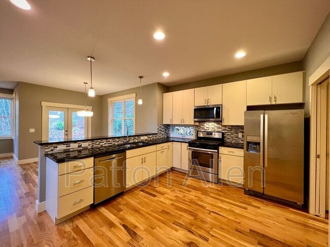 Building Photo - 12 Beaverdam Knoll Rd