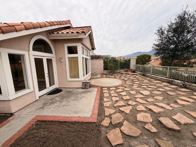 Building Photo - Spacious 2 Bed, 2 Bath House in Prestigious Coto de Caza For Rent!