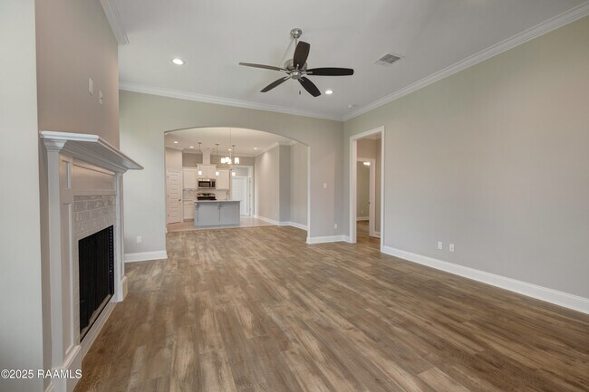 Building Photo - 209 Bennington Ln