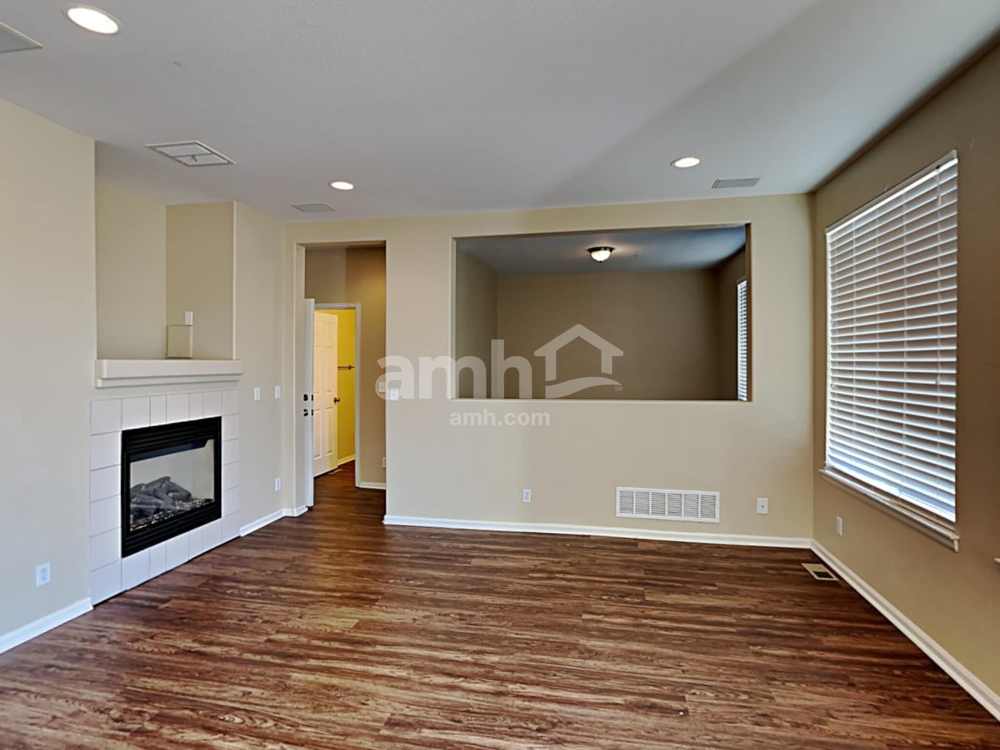 Building Photo - 5525 Kittredge St