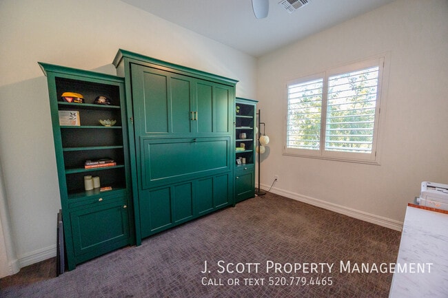 Building Photo - 15646 W Ashland Ave