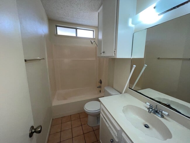 Building Photo - 3626 San Blas Dr