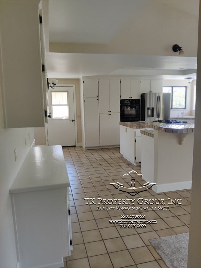Building Photo - 13313 Thistle Loop