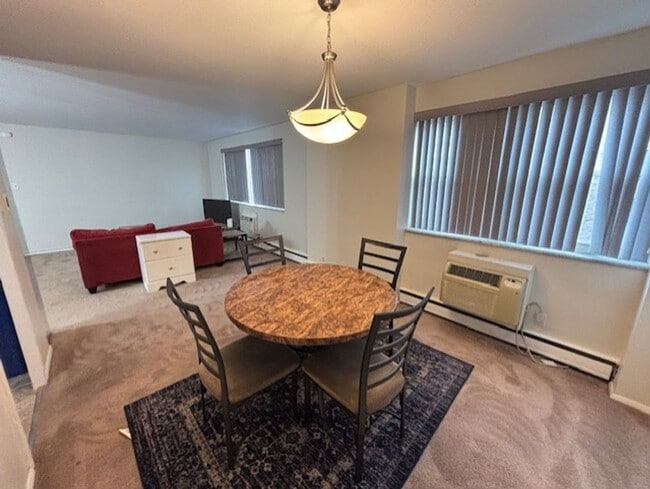 Building Photo - Beautiful Condo for Rent
