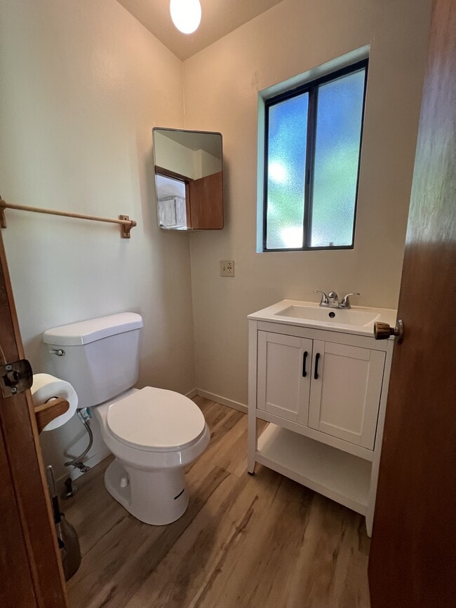 Building Photo - 11218 Cedar Ridge Dr
